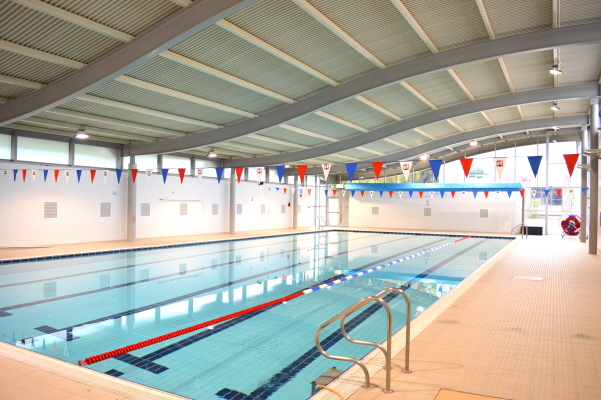25 meter swimming pool 